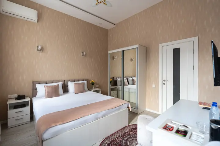 Делюкс — двухместный номер — Shoxjahon Hotel, 7
