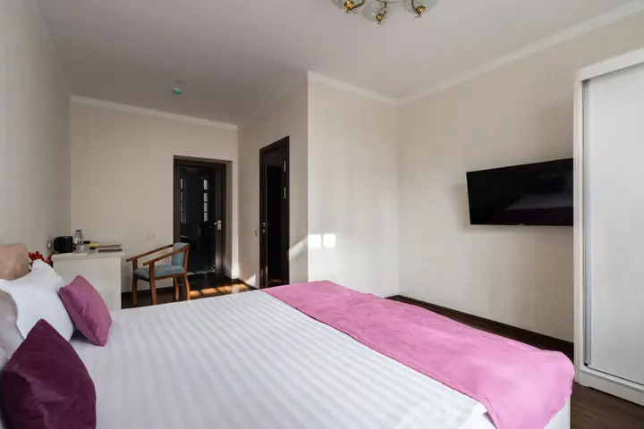 Делюкс — двухместный номер — Shoxjahon Hotel, 8
