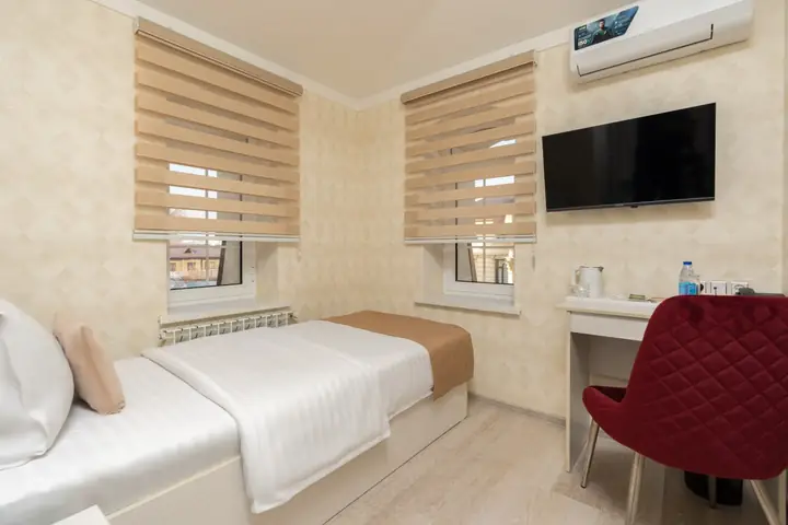 Bir kishilik xona — Shoxjahon Hotel, 2