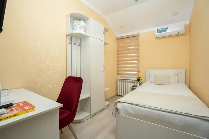 Bir kishilik xona — Shoxjahon Hotel, 3